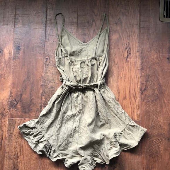 Romper - Picture 2 of 4